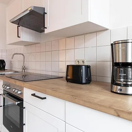 Bunter Hof Apartman *