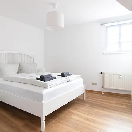 Bunter Hof Apartman