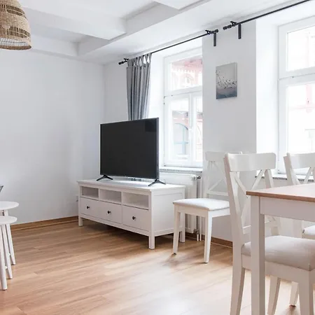 Bunter Hof Apartman