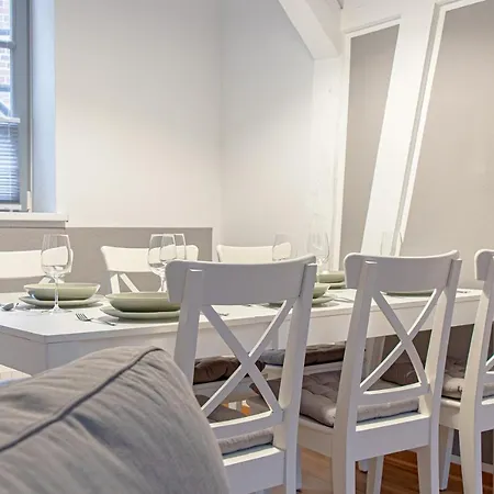 Bunter Hof Apartment