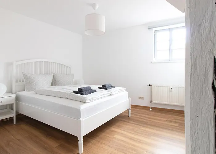 Bunter Hof Apartment